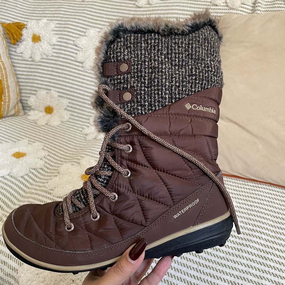 Columbia Women's Brown and Gray Winter Boots